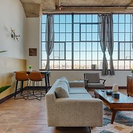 Sosuite 2BR Penthouse w Balcony W D Gym