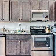 Sosuite 2BR Penthouse w Balcony W D Gym