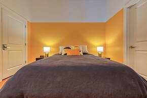 Sosuite 1BR Penthouse w W D Gym On-site Bar