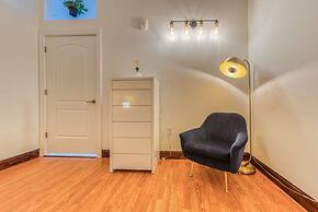 Sosuite 1BR Penthouse w W D Gym On-site Bar