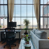 Sosuite 1BR Penthouse w W D Gym On-site Bar