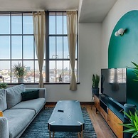 Sosuite 1BR Penthouse w W D Gym On-site Bar