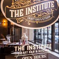 Sosuite 1BR Penthouse w W D Gym On-site Bar