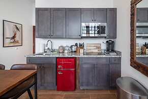 Sosuite Studio w W/d, Gym, On-site Restaurant