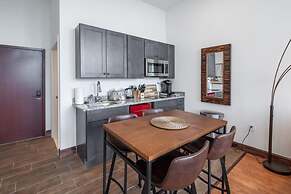 Sosuite Studio w W/d, Gym, On-site Restaurant