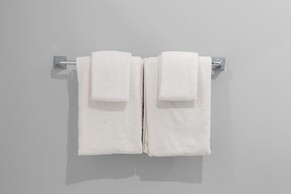 Sosuite 2BR Apt w Park View, W/d, Gym, Lounge