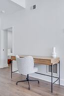 Sosuite 2BR Apt w Park View, W/d, Gym, Lounge