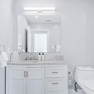 Sosuite 2BR Apt w Park View, W/d, Gym, Lounge