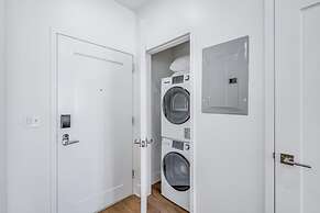 Sosuite 2BR Apt w Park View, W/d, Gym, Lounge