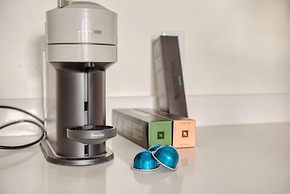 Sosuite 2BR Apt w Park View, W/d, Gym, Lounge