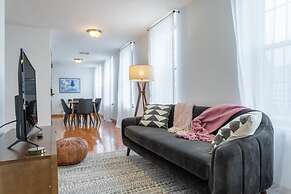 Stairway 3BR Apt w W D Ideal for Groups