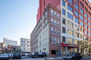 Stairway 3BR Apt w W D Ideal for Groups