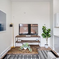 Sosuite 1BR Apt w W D Gym Lounge Park View