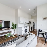 Sosuite 1BR Apt w W D Gym Lounge Park View