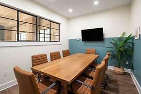 Sosuite 2BR Loft w Shared W/d, Gym, Lounge