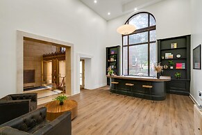 Sosuite 2BR Loft w Shared W/d, Gym, Lounge