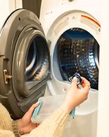 Sosuite 1BR Apt w W/d, Desk Alcove