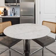 Sosuite 1BR Apt w W/d, Desk Alcove