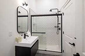 Sosuite 1BR Apt w W/d, Desk Alcove