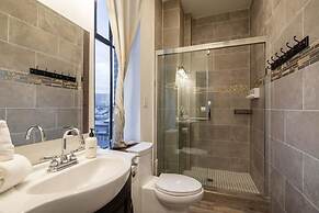 Sosuite 2BR Apt w W/d, Gym, On-site Restaurant