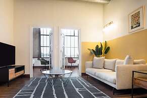 Sosuite 2BR Apt w W/d, Gym, On-site Restaurant