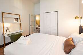 Sosuite 2BR Apt w W/d, Gym, On-site Restaurant