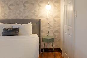 Sosuite 2BR Apt w W/d, Gym, On-site Restaurant