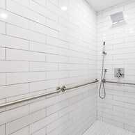 Sosuite 1BR Apt Acc w W D Gym Lounge