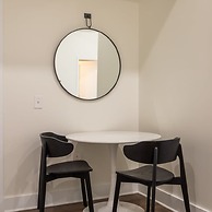 Sosuite 1BR Apt Acc w W D Gym Lounge