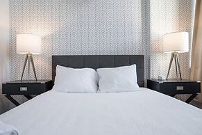 Sosuite 2BR Penthouse w W D Gym On-site Bar