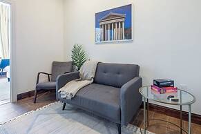 Sosuite 2BR Penthouse w W D Gym On-site Bar