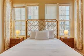 Cherry Suites 3BR Apt w W D Foosball Table