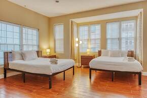 Cherry Suites 3BR Apt w W D Foosball Table