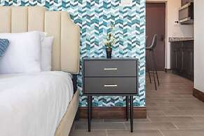 Sosuite Studio Penthouse w Gym On-site Bar