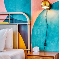 Sosuite 2BR Apt w W/d, Gym, On-site Restaurant