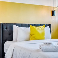 Sosuite 2BR Apt w W/d, Gym, On-site Restaurant