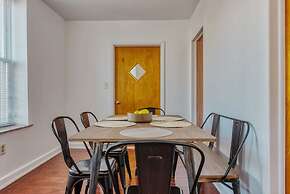 Stairway 3BR Apt w W D Home Theater