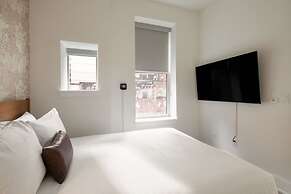 Sosuite 1BR Apt w W/d, Large Dining Seating