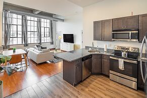 Sosuite 2BR Apt w W/d, Gym, On-site Restaurant