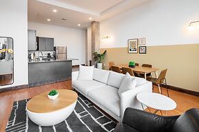 Sosuite 2BR Apt w W/d, Gym, On-site Restaurant