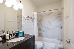 Sosuite 2BR Apt w W/d, Gym, On-site Restaurant