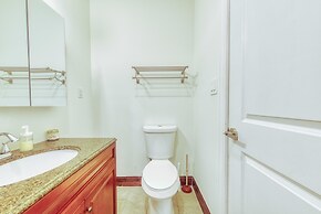 Sosuite 2BR Apt w Balcony W D Gym On-site Bar