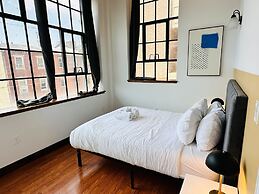 Sosuite 2BR Apt w Balcony W D Gym On-site Bar