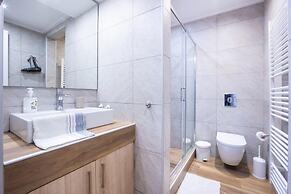 Alimos Bright Apartment Near the Beach