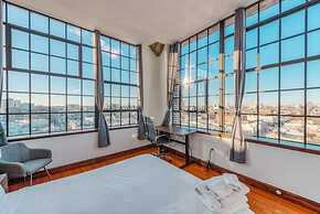 Sosuite 2BR Penthouse w Balcony W D Gym