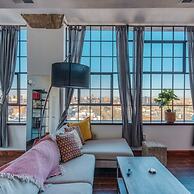 Sosuite 2BR Penthouse w Balcony W D Gym