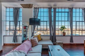 Sosuite 2BR Penthouse w Balcony W D Gym