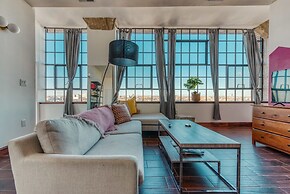 Sosuite 2BR Penthouse w Balcony W D Gym