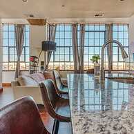 Sosuite 2BR Penthouse w Balcony W D Gym