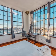 Sosuite 2BR Penthouse w Balcony W D Gym